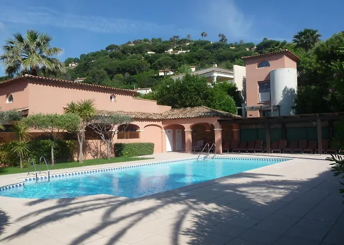 Etoile D'azur * Сент-Максим